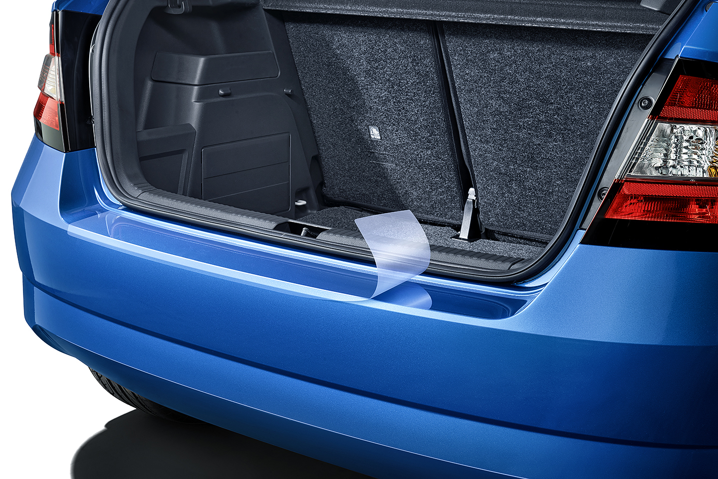 Schutzfolie für die Heckstoßstange für FABIA III Combi Facelift. Schutzfolie für die Heckstoßstange für FABIA III Combi Facelift.