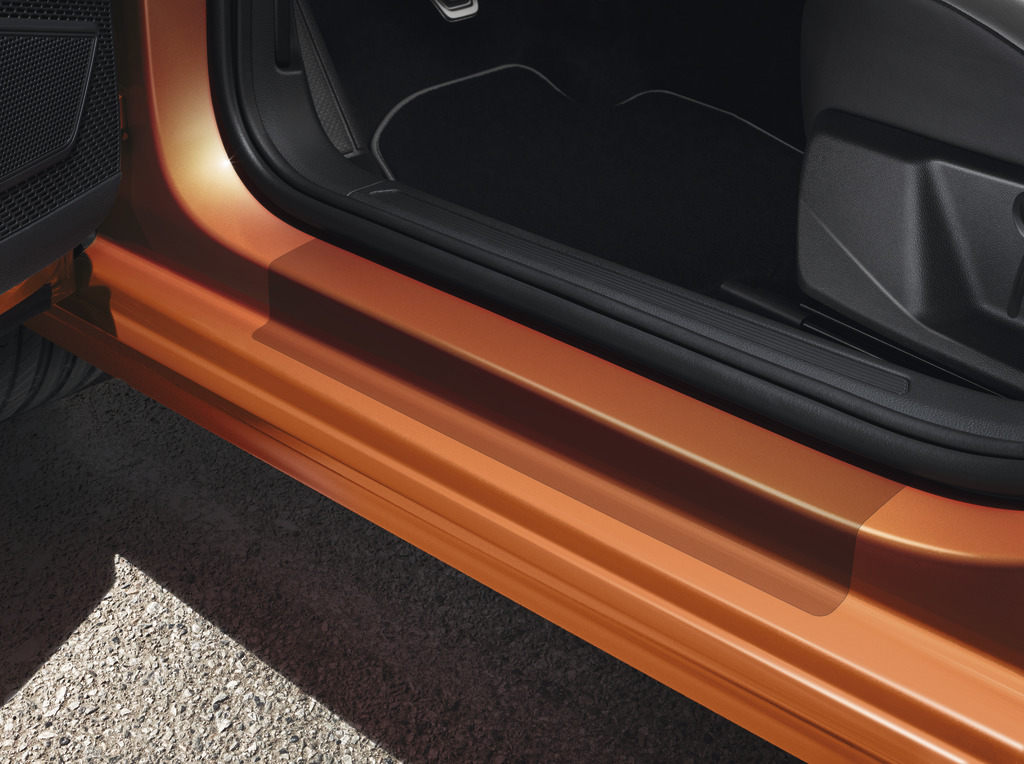 Schutzfolie für Einstiegsleiste	Transparent, Türen hinten Schutzfolie für Einstiegsleiste	Transparent, Türen hinten