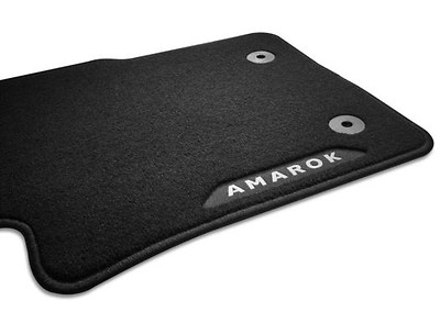 Textilfußmatten vorne und hinten, Schwarz, "Premium" mit Amarok Branding, Linkslenker